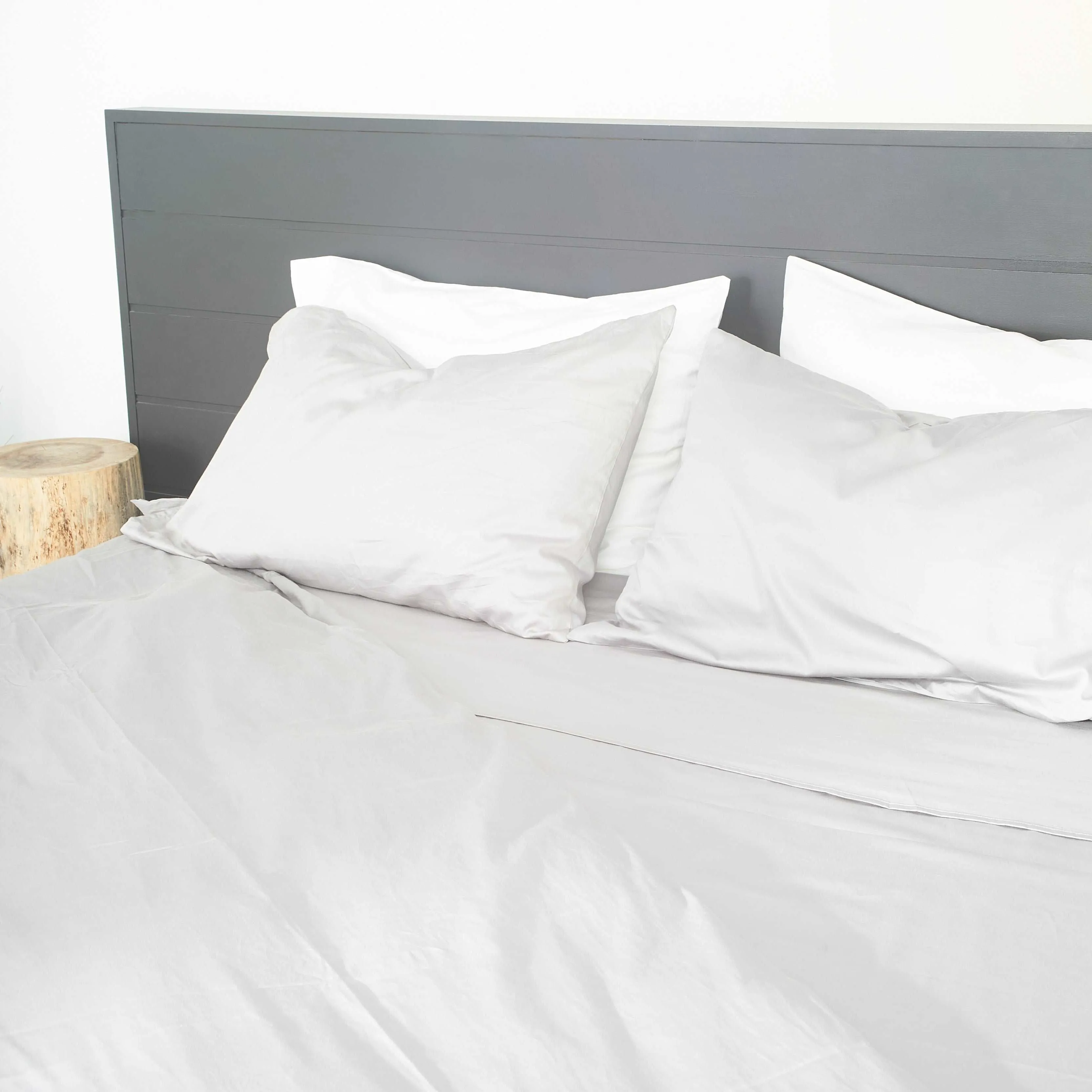 Grey Foundation Sheet Set